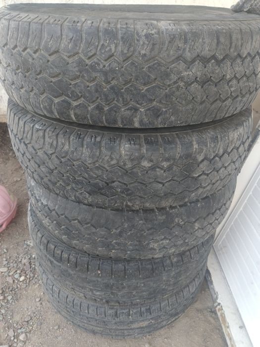 Б/у шины кардиант215/75 R16