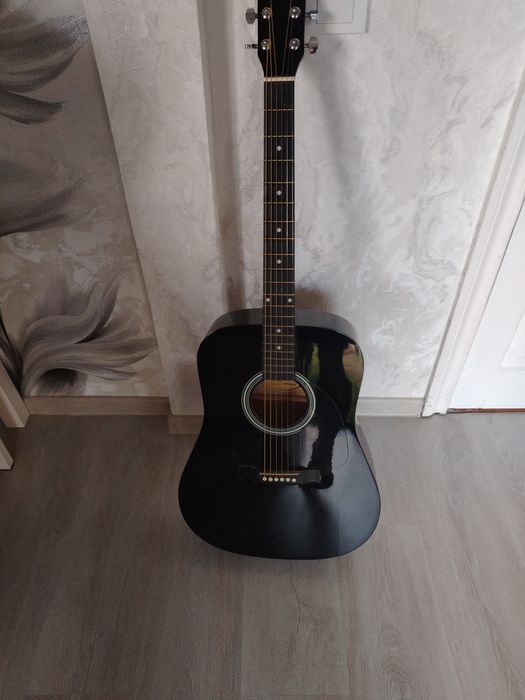 Гитара акустическая