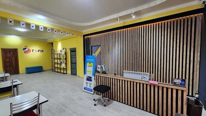 Bino 2-qavati ijaraga beriladi.