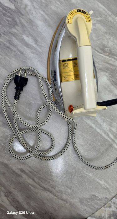 Утюг NIKAI NDI-724N — компактный и надёжный