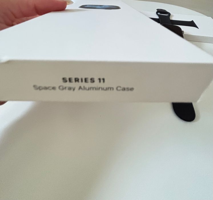 Apple Watch Series 11 42 мм