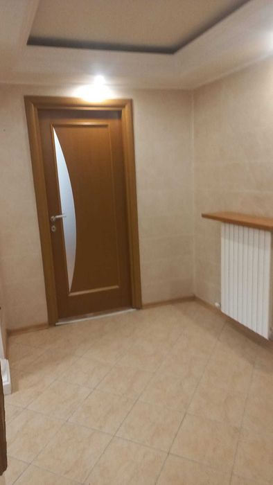 Inchiriez apartament cu 3 camere zona piata sudului