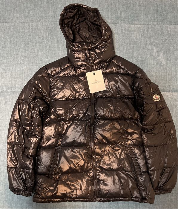 Geaca moncl€€r puffer alb si negru de iarna marimea L