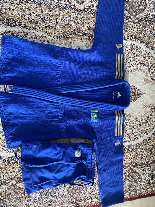 Кимано Adidas,155 размер