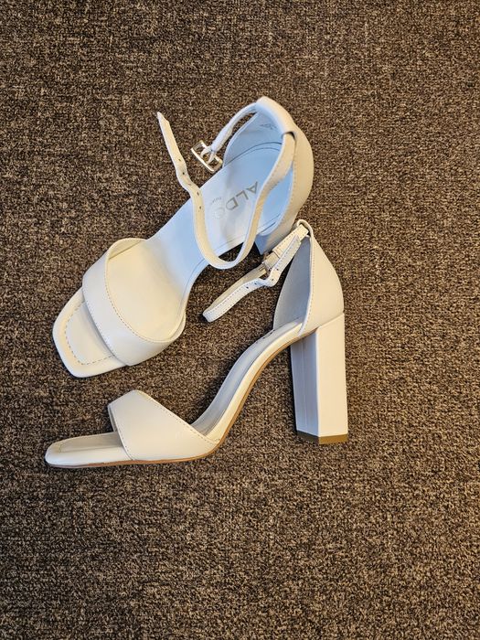 Сандали естествена кожа ALDO