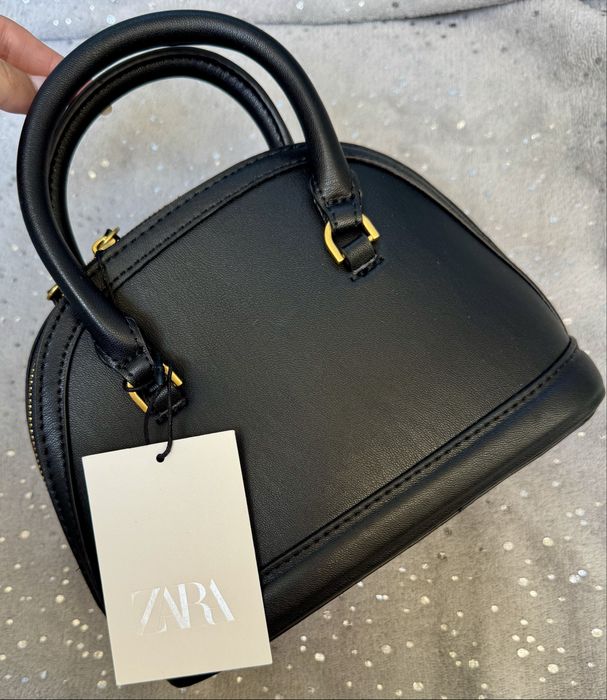 Черна чанта Zara