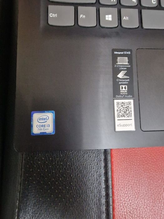 Продам ноутбук lenovo i3 сумка мышка