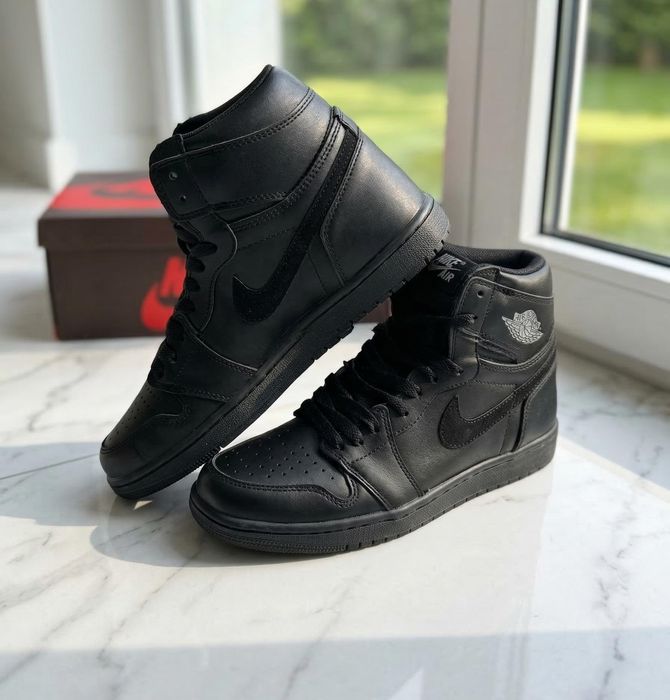 Adidasi Jordan 1 High Black - Full Box