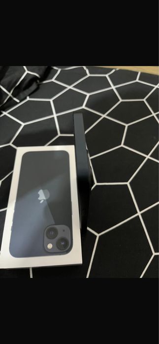 Iphone 13 full box foarte ingrijit