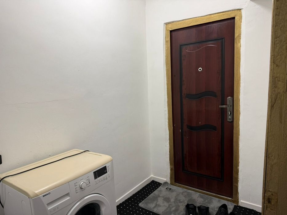 Квартира. Цокольный этаж.