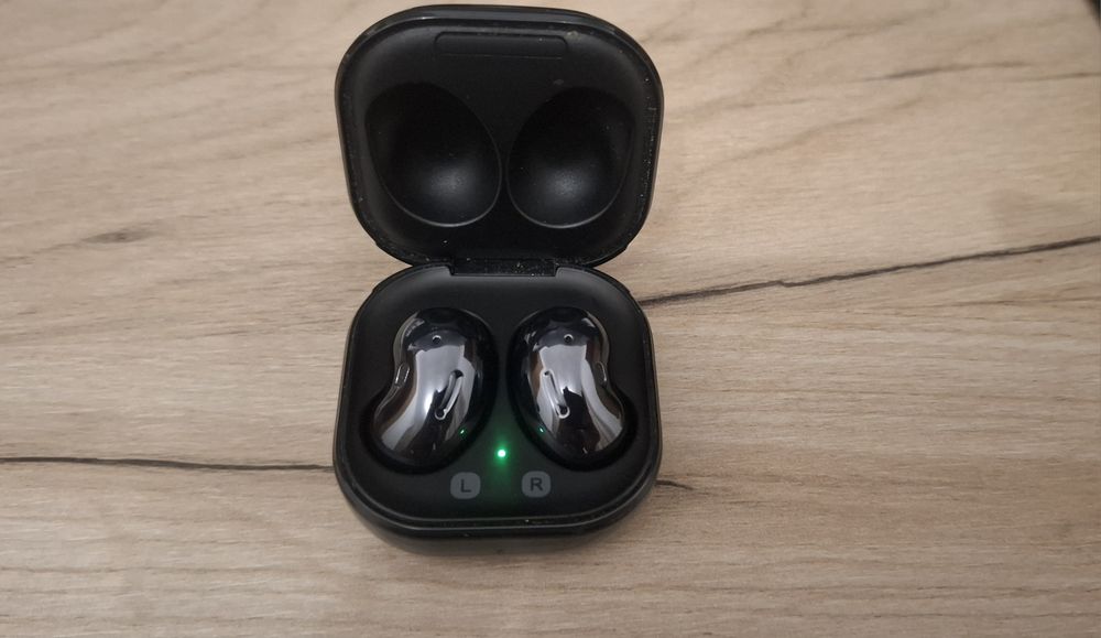 Căști Wireless Samsung Galaxy Live (Mystic Black)