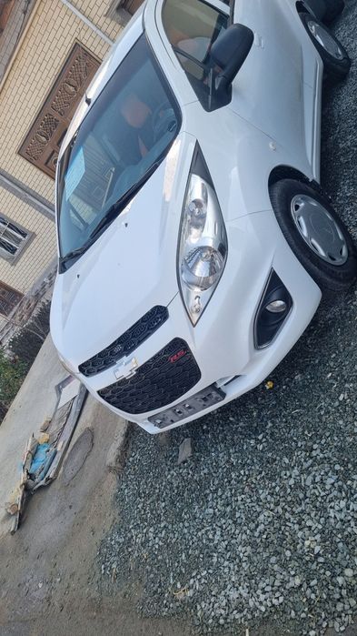 Спарк   сотилади