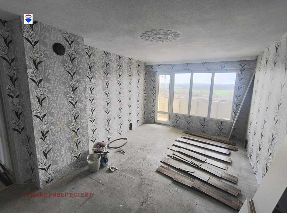 Четиристаен апартамент за продажба кв. Чародейка Юг