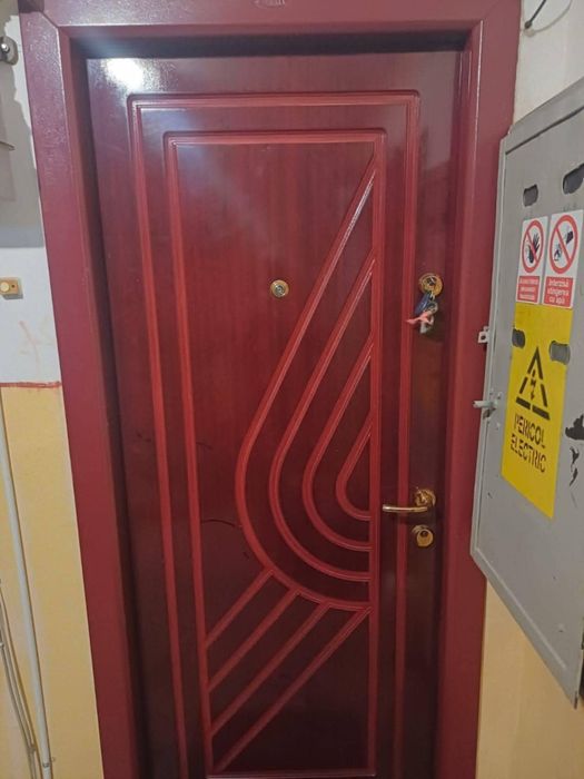 Vând apartament Piatra Neamț ,Zona Mărăței