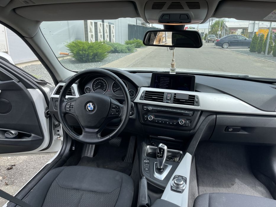 BMW 320  F30 x-drive