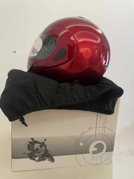 Каска модулна чисто нова