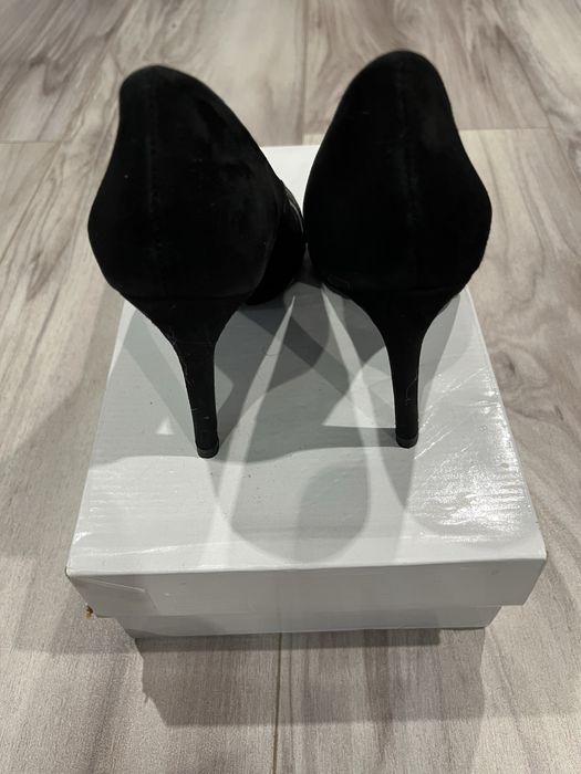 Дамски обувки на ток