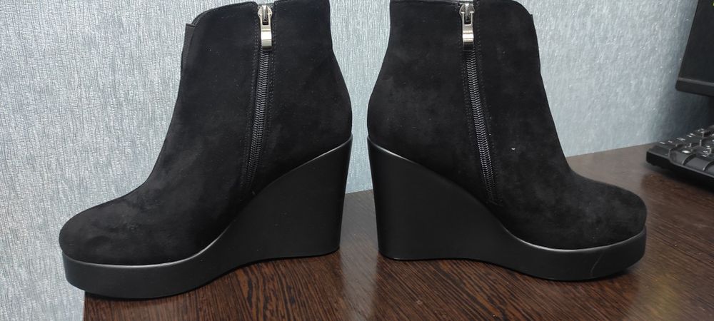 Замшевые ботиночки