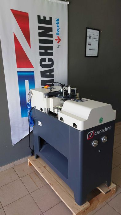 ORCA MM – Masina de debitat baghete automata cu conveior manual