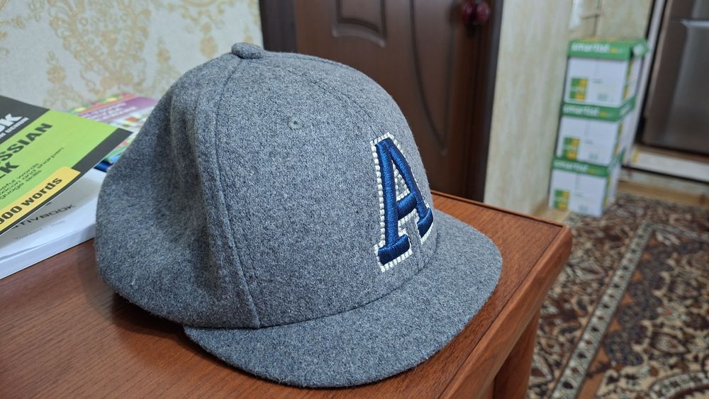 Кепка  весенние козырёк маленький