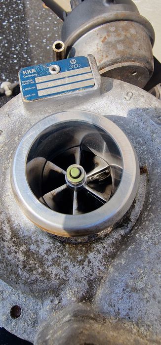 Turbina audi a4 b8 CAGA    03L 145 702H impecabila ca noua fara joc