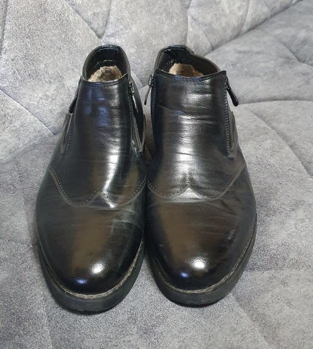 Продам Ботинки для Парней и мужиков утепленые 42 размер