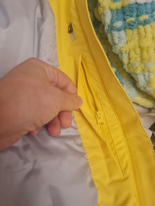 Лыжная куртка,  продам