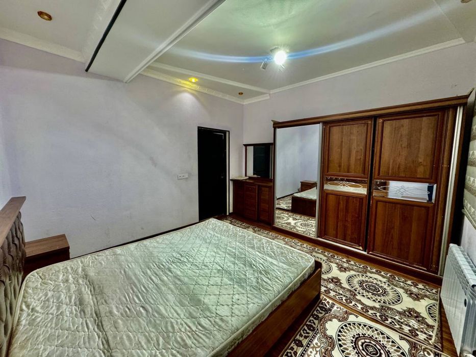 Vokzal UzGazoil qizil dom 350$