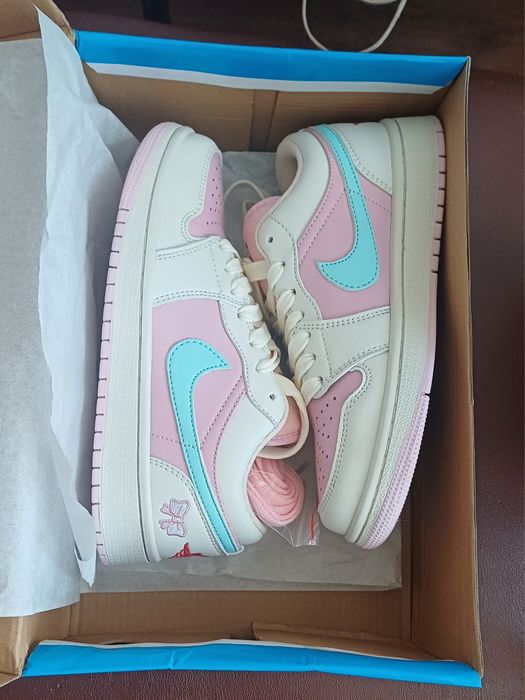 Продам новые кроссовки