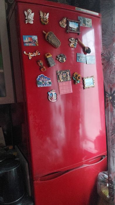 Продам холодильник