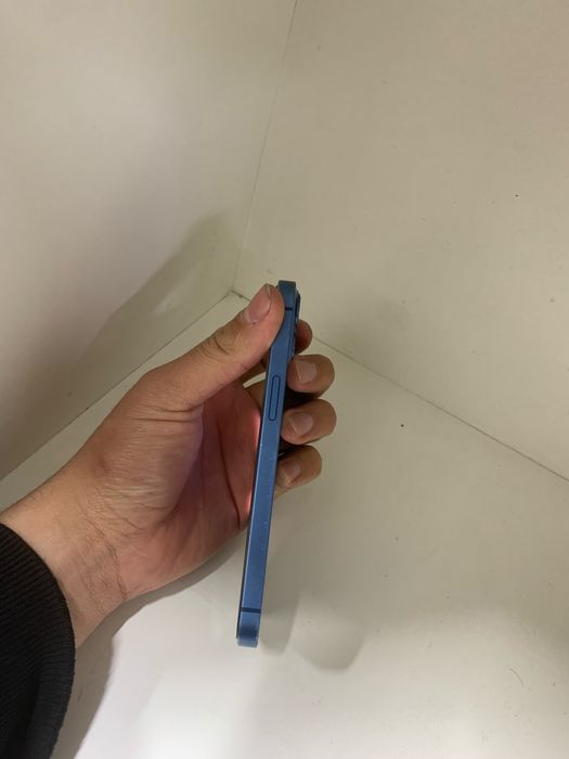 Айфон 13 128гб идиал