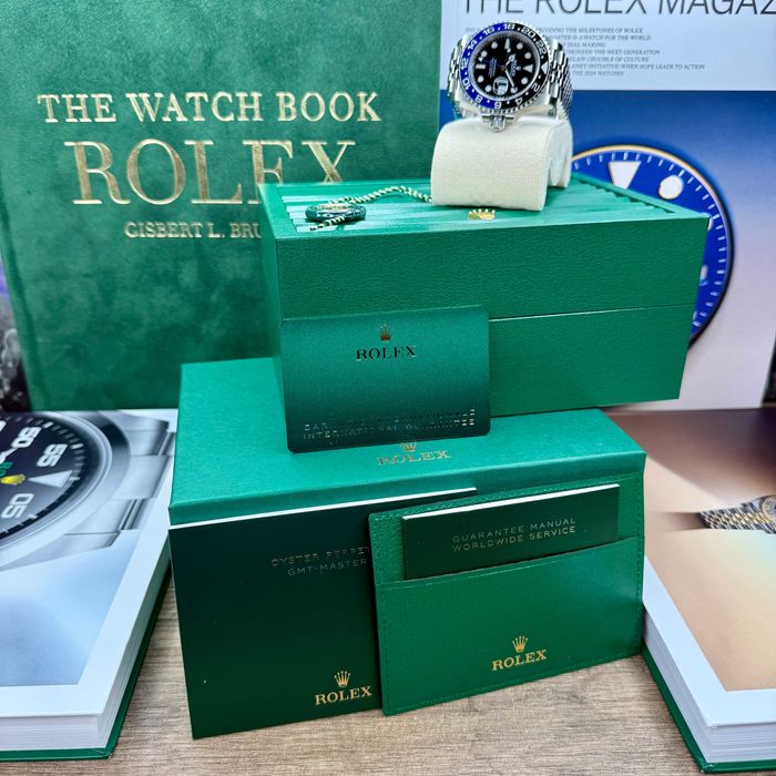 Rolex GMT MASTER II "BATGIRL | Pe STOC | 17150E | 2025 | 126710BLNR