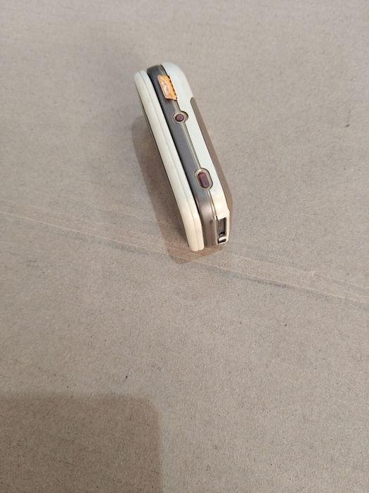 Продам нокиа 7373