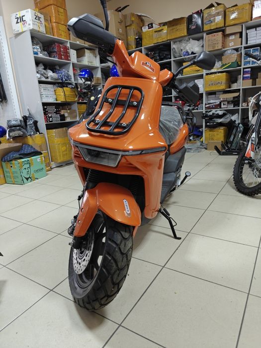 Скутер, мопед Танк с номерами на учёте стоит, категория А1