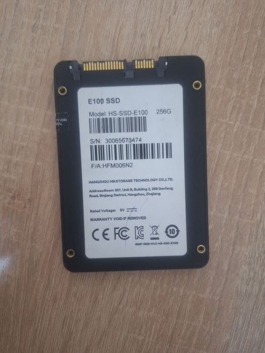 Срочно продам Ssd 256gb 6gb/s