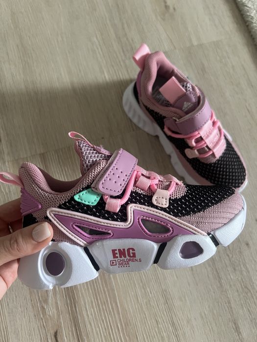 Кросовочки для девочки