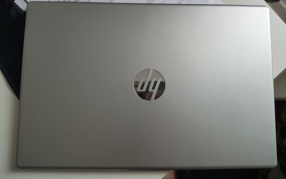 Laptop HP cu procesor Ryzen 5 7520U