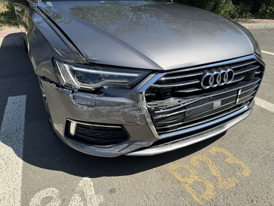 Audi A6 C8 Mild Hibrid usor avariat