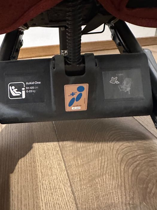 Vând Scaun Rear Facing AXKID One