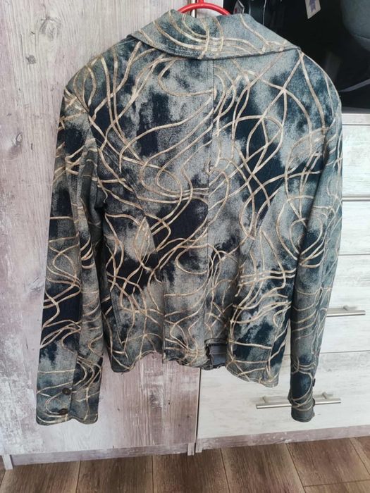 Сако с различен принт