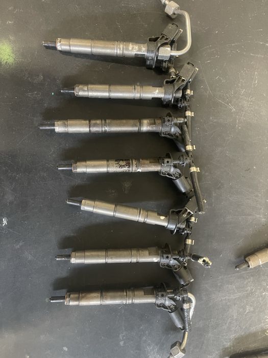 Injectoare Mercedes 3.0d 184-224 cp Cod-0445115064