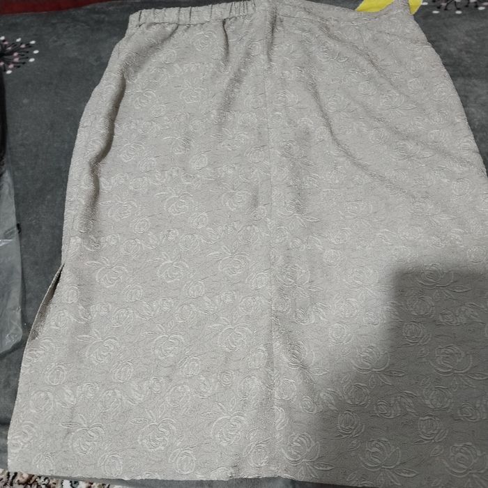 Продам костюм для женщины