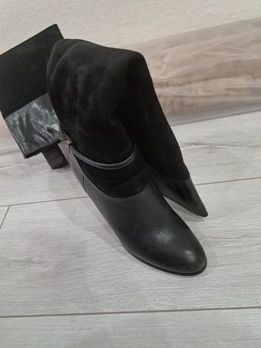 Продам кожаные сапоги