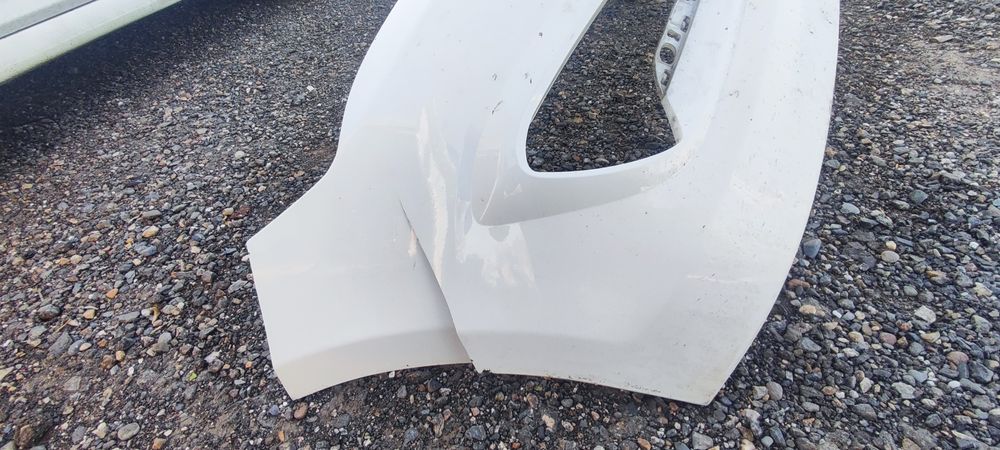 Продам бампер Хундай акцент