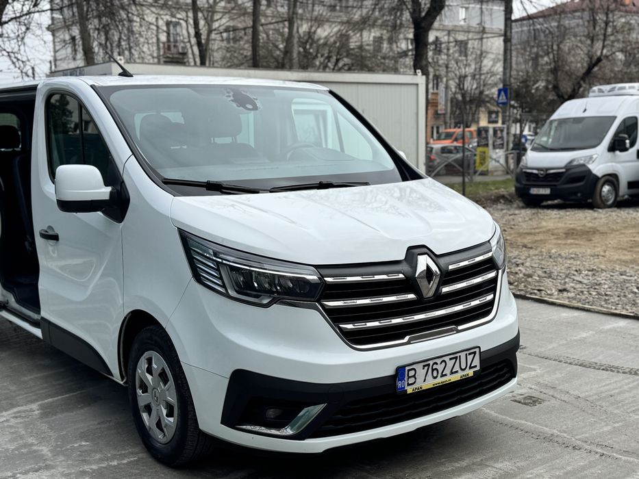 Renault Trafic 2023/9 locuri/150cp/pos leasing/tva deductibil.