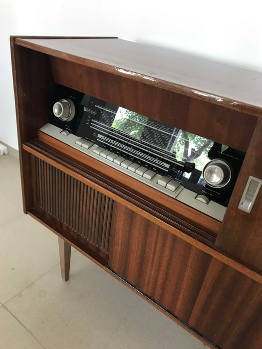 Музикален шкаф ХАРМОНИЯ -20