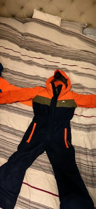 Salopete schi de 5 ani se de 6 ani