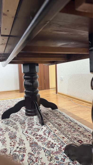 Продается стол в отличном сотстоянии