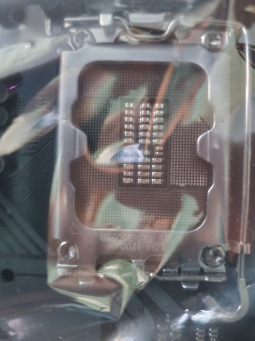 Placa de baza GIGABYTE B760M DDR4
