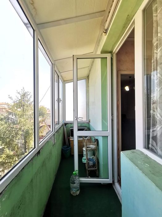 Панорамен, четиристаен тухлен апартамент в центъра